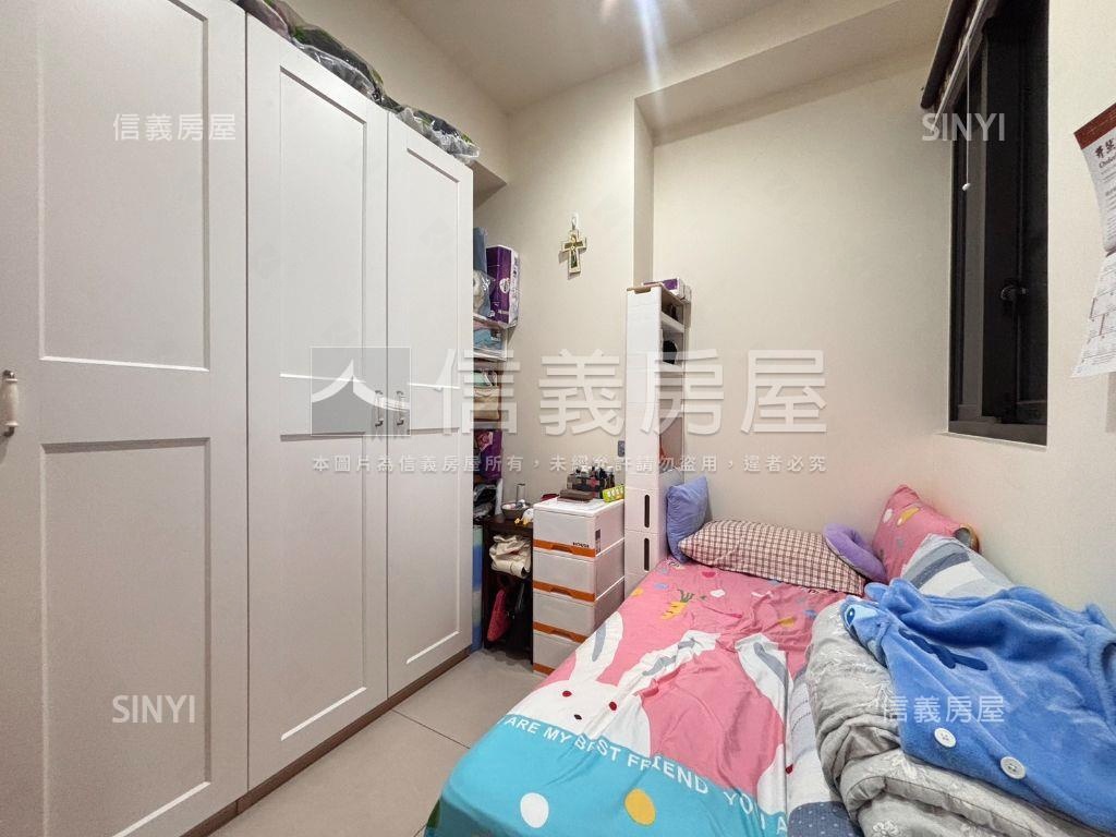 ＮＹ晴間˙景光２房車位房屋室內格局與周邊環境