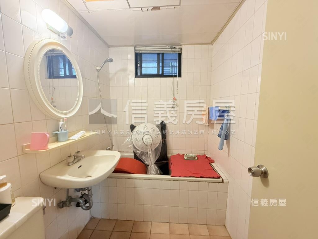秀峰家園大三房成家美寓房屋室內格局與周邊環境