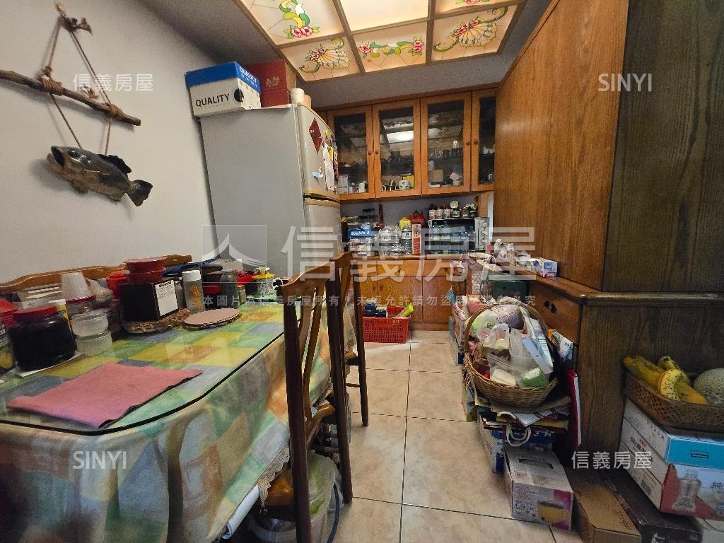 四號公園獨棟華廈房屋室內格局與周邊環境