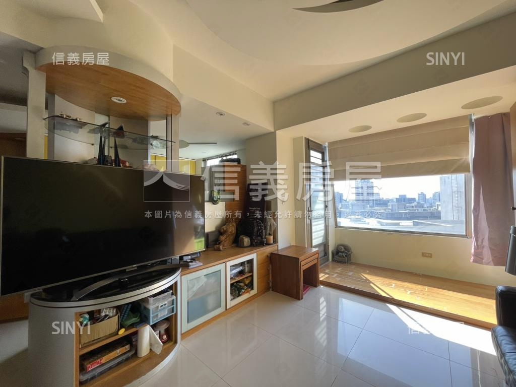 高樓餘園景觀戶房屋室內格局與周邊環境