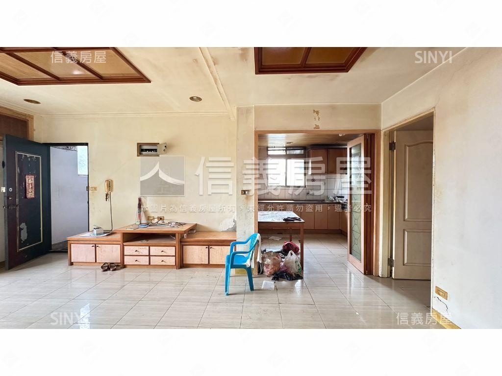 一層一戶四面採光！正！房屋室內格局與周邊環境