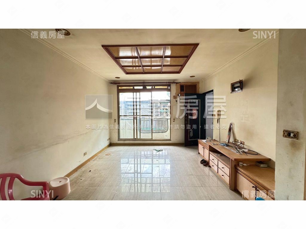 一層一戶四面採光！正！房屋室內格局與周邊環境