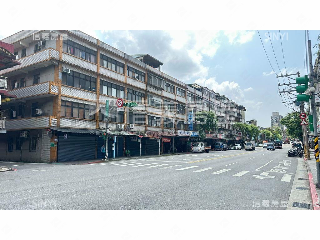 一層一戶四面採光！正！房屋室內格局與周邊環境