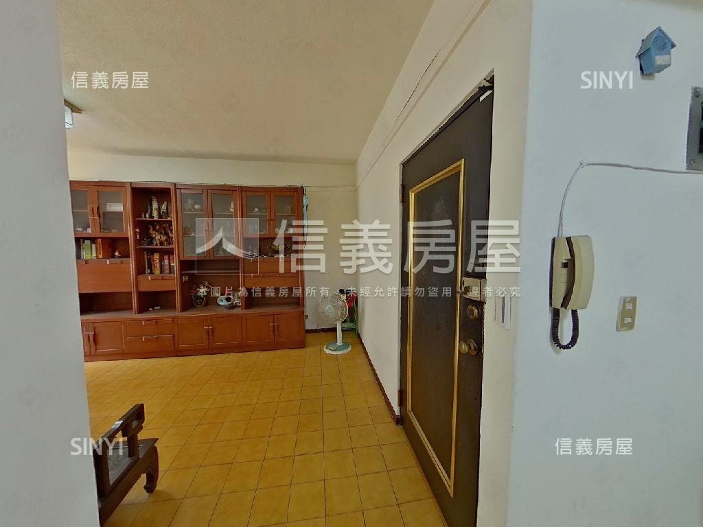 新生金華電梯邊間三房房屋室內格局與周邊環境