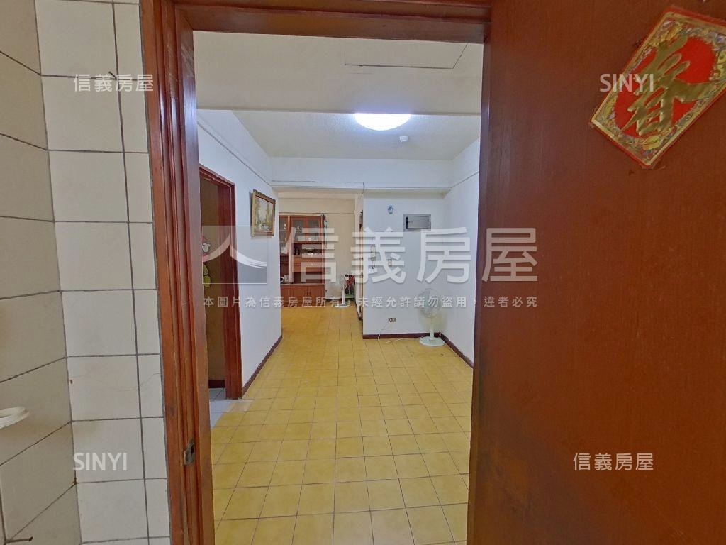 新生金華電梯邊間三房房屋室內格局與周邊環境