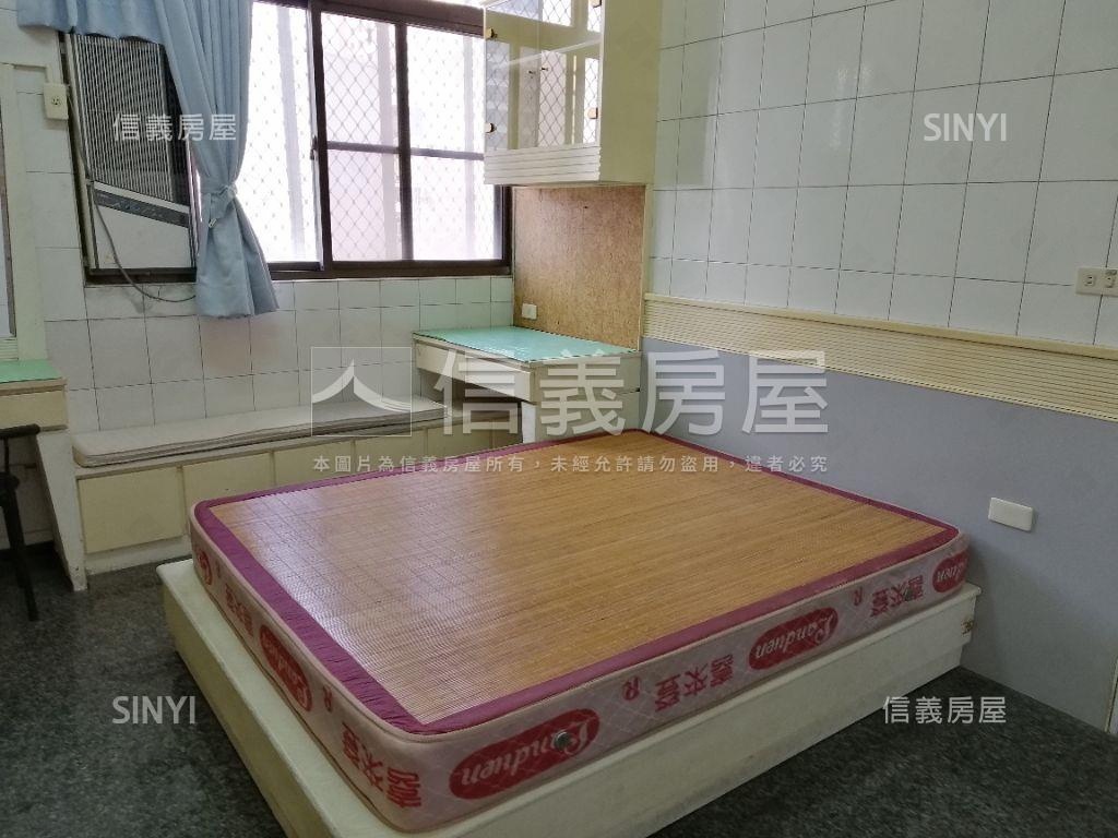 煙波飯店旁ＲＣ透天房屋室內格局與周邊環境