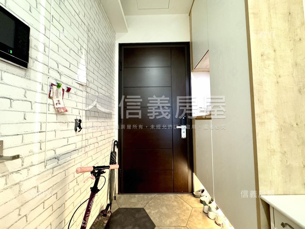 稀有Ａ７溫馨裝潢兩房車位房屋室內格局與周邊環境