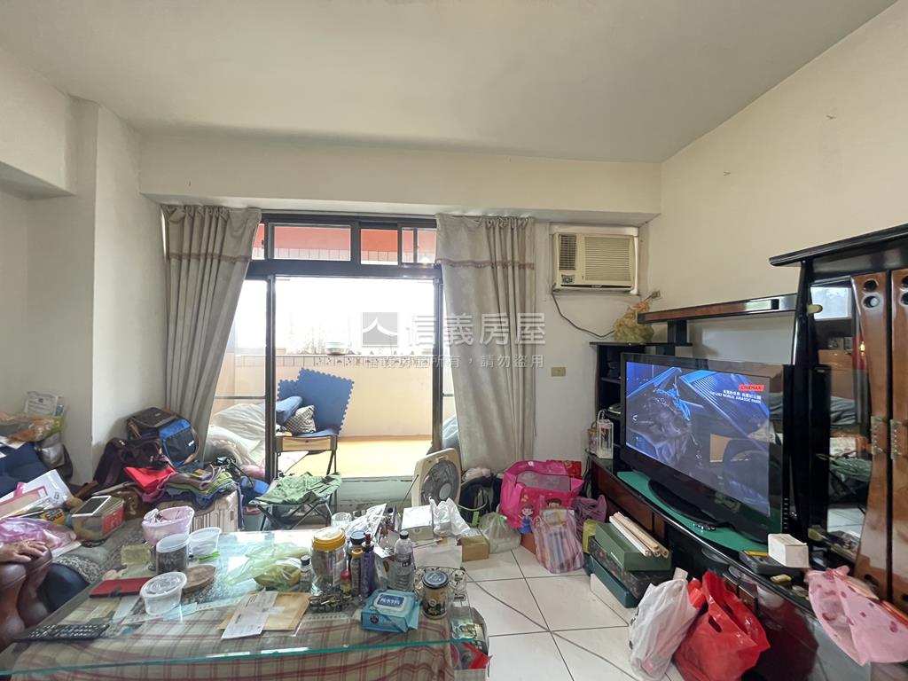 忠貞面公園三房房屋室內格局與周邊環境