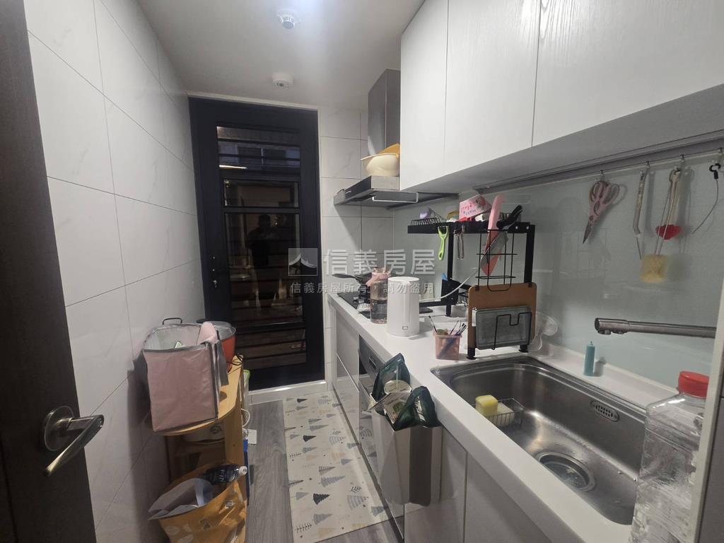 專任心天畝精緻兩房＋車位房屋室內格局與周邊環境