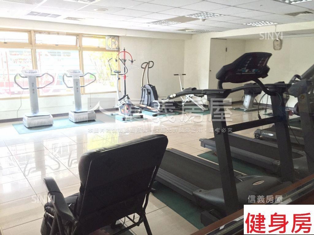 龍鳳雙星二樓商辦店面房屋室內格局與周邊環境