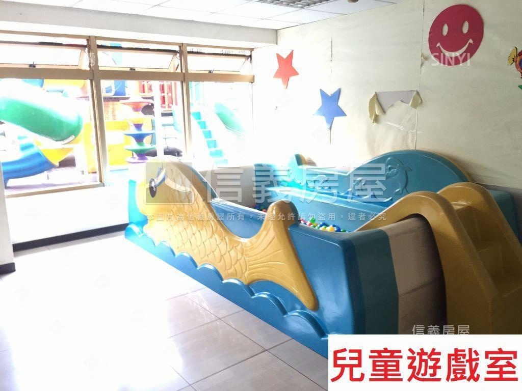 龍鳳雙星二樓商辦店面房屋室內格局與周邊環境