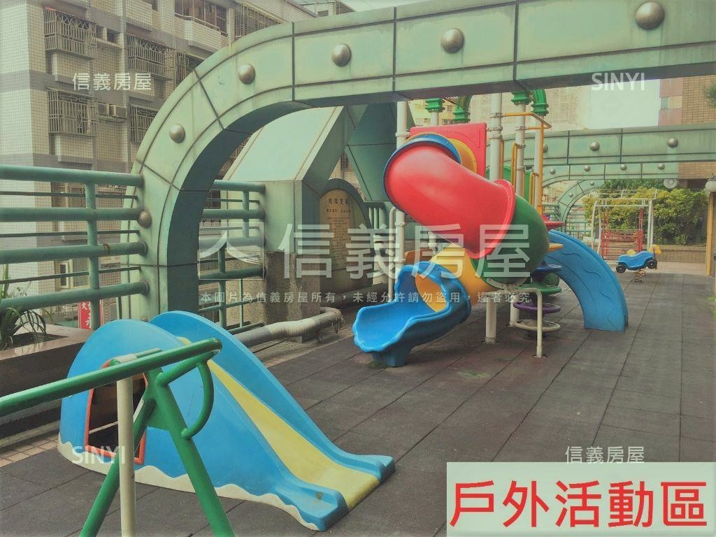 龍鳳雙星二樓商辦店面房屋室內格局與周邊環境