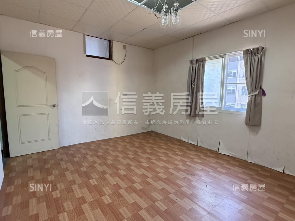 九如正路面寬邊間透店房屋室內格局與周邊環境