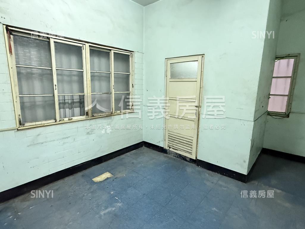 九如正路面寬邊間透店房屋室內格局與周邊環境