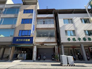 九如正路面寬邊間透店