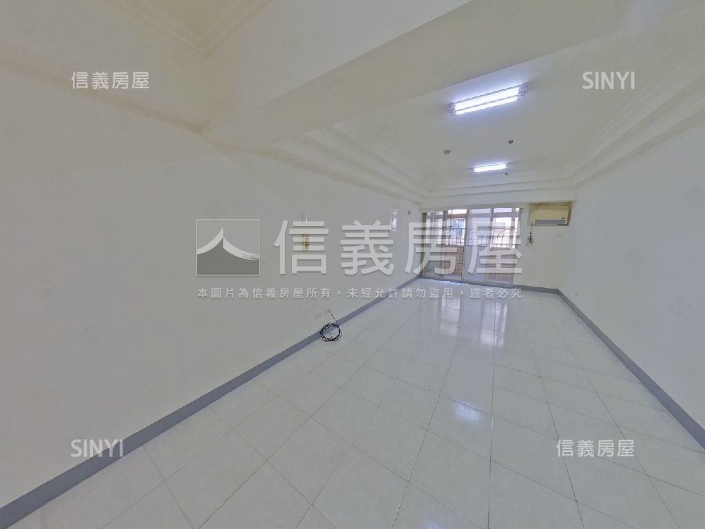 生態捷運高樓採光３房車位房屋室內格局與周邊環境