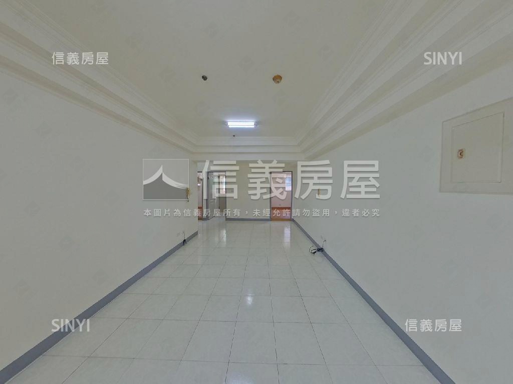 生態捷運高樓採光３房車位房屋室內格局與周邊環境