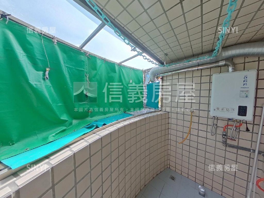 生態捷運高樓採光３房車位房屋室內格局與周邊環境