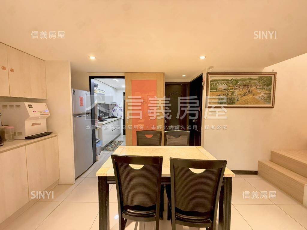有庭院的房子房屋室內格局與周邊環境