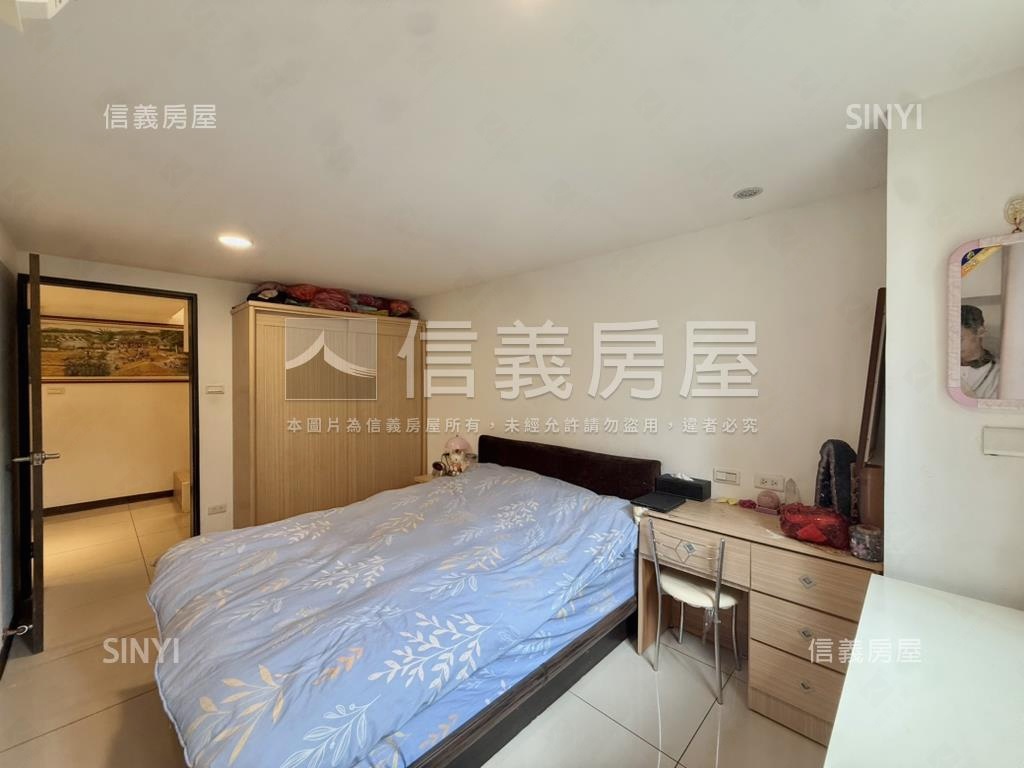 有庭院的房子房屋室內格局與周邊環境