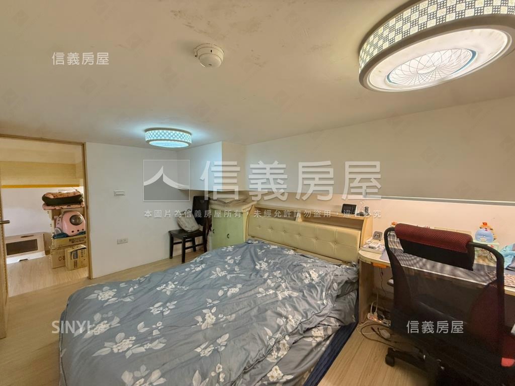 有庭院的房子房屋室內格局與周邊環境