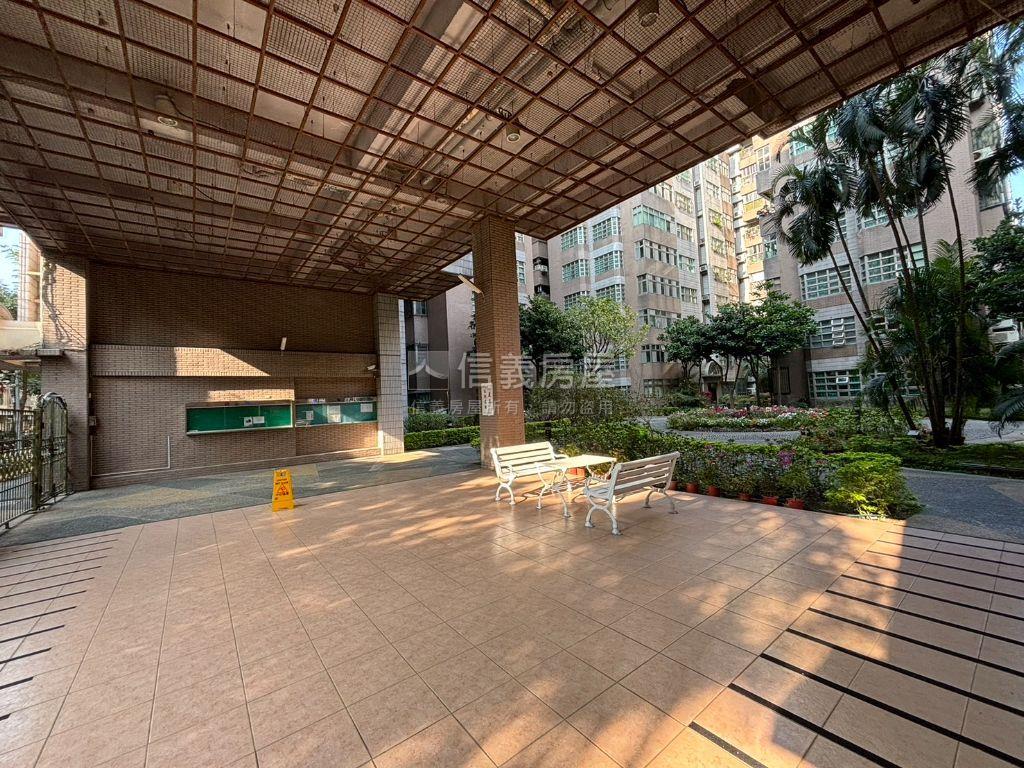 雙和新城｜質感裝潢三房房屋室內格局與周邊環境