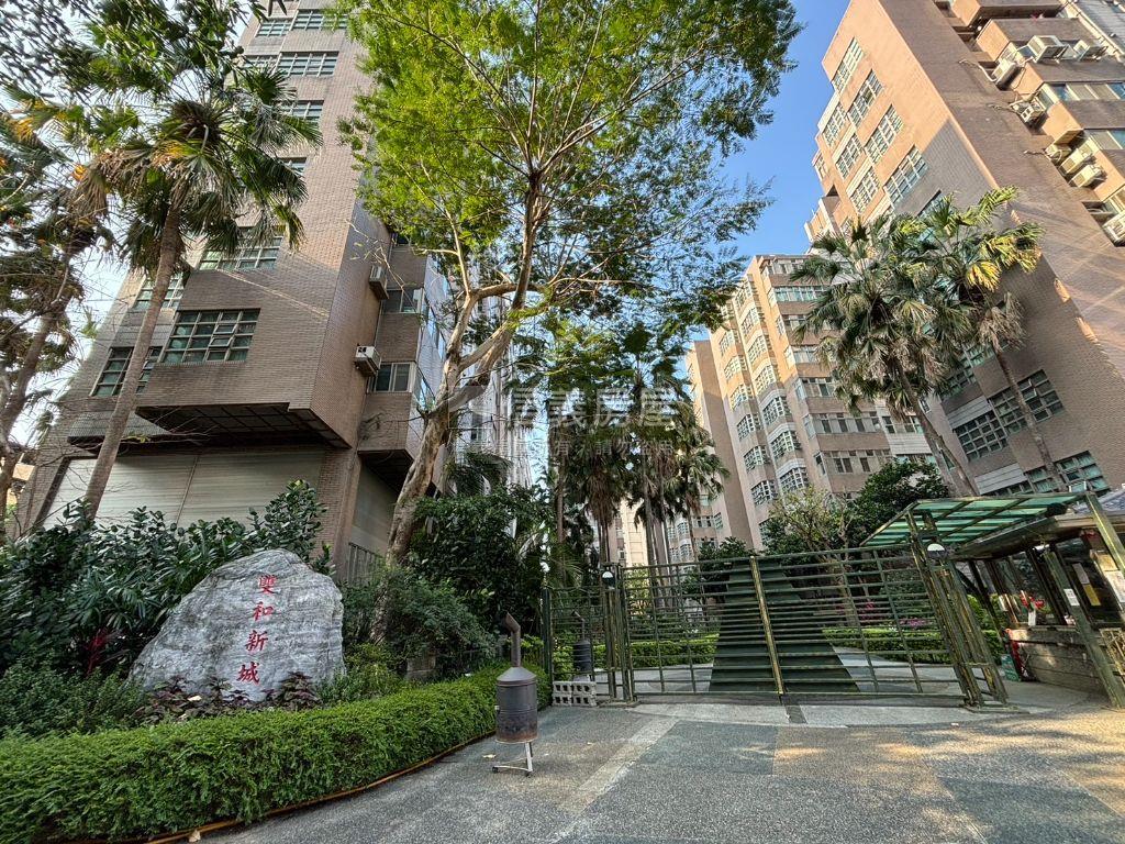 雙和新城｜質感裝潢三房房屋室內格局與周邊環境
