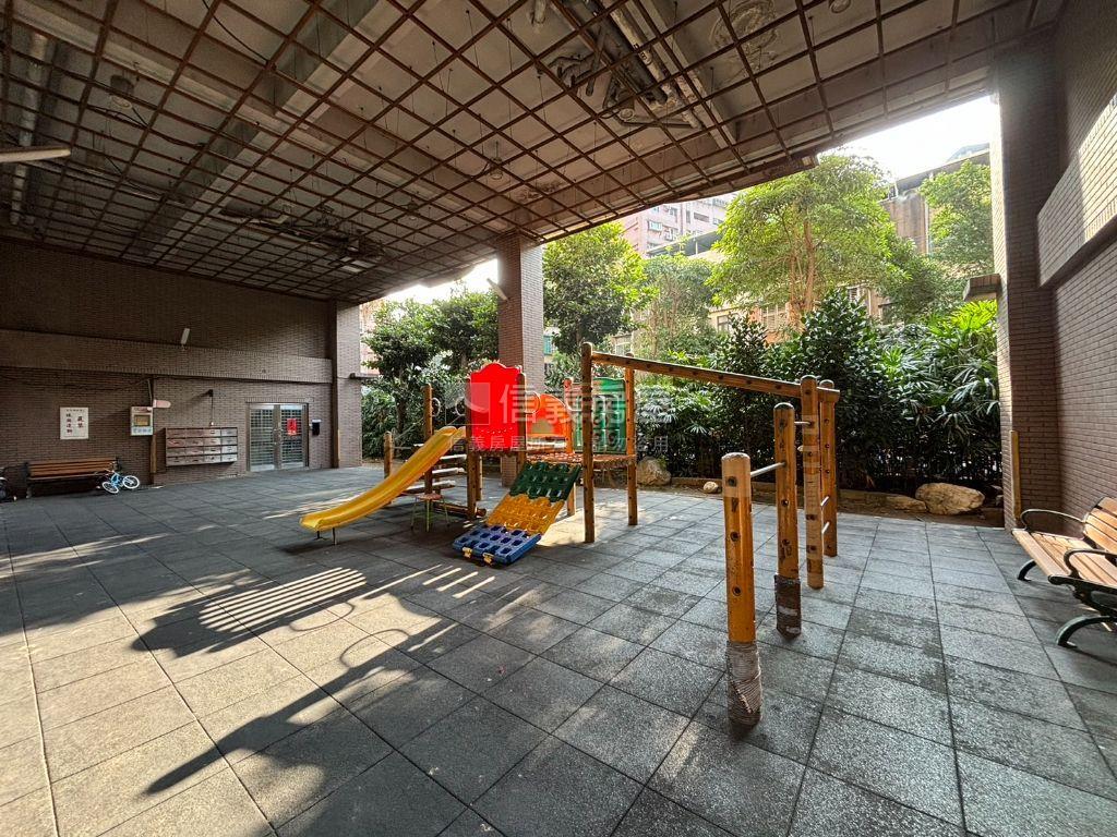 雙和新城｜質感裝潢三房房屋室內格局與周邊環境