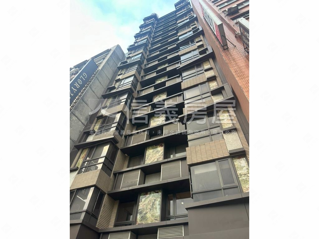 青木淳休旅大車位房屋室內格局與周邊環境