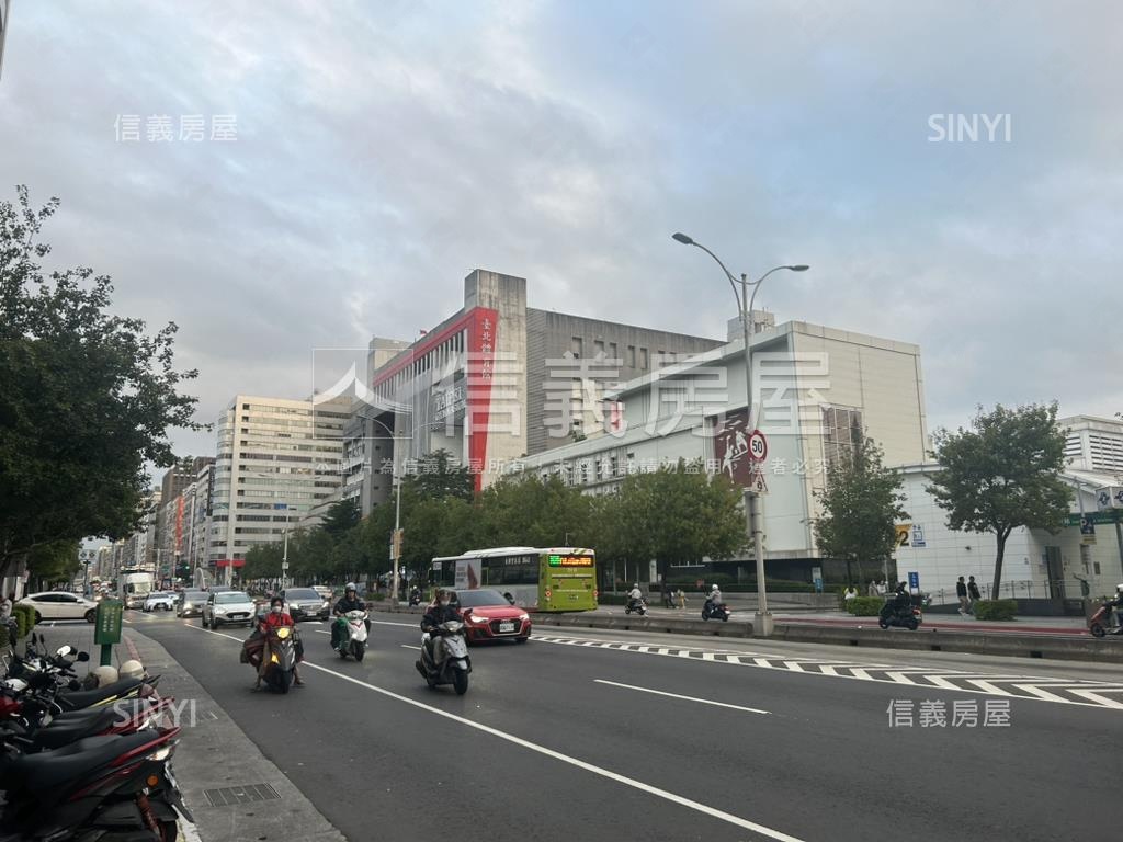 青木淳休旅大車位房屋室內格局與周邊環境