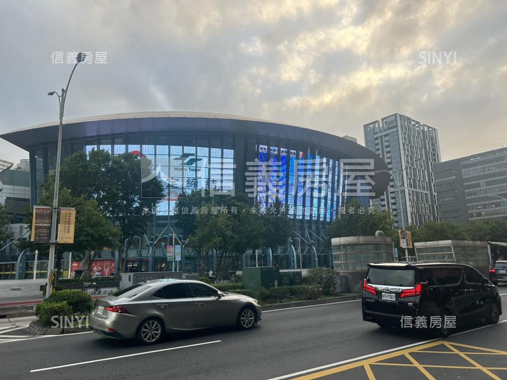 青木淳休旅大車位房屋室內格局與周邊環境