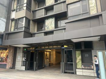 青木淳休旅大車位