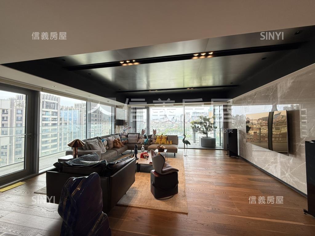 專任由鉅大恆頂級白銅裝潢房屋室內格局與周邊環境