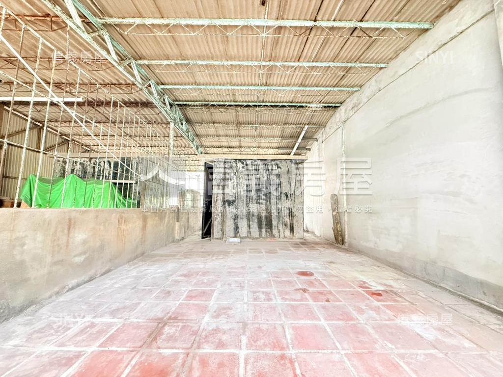 文化中心低總騎樓透天房屋室內格局與周邊環境