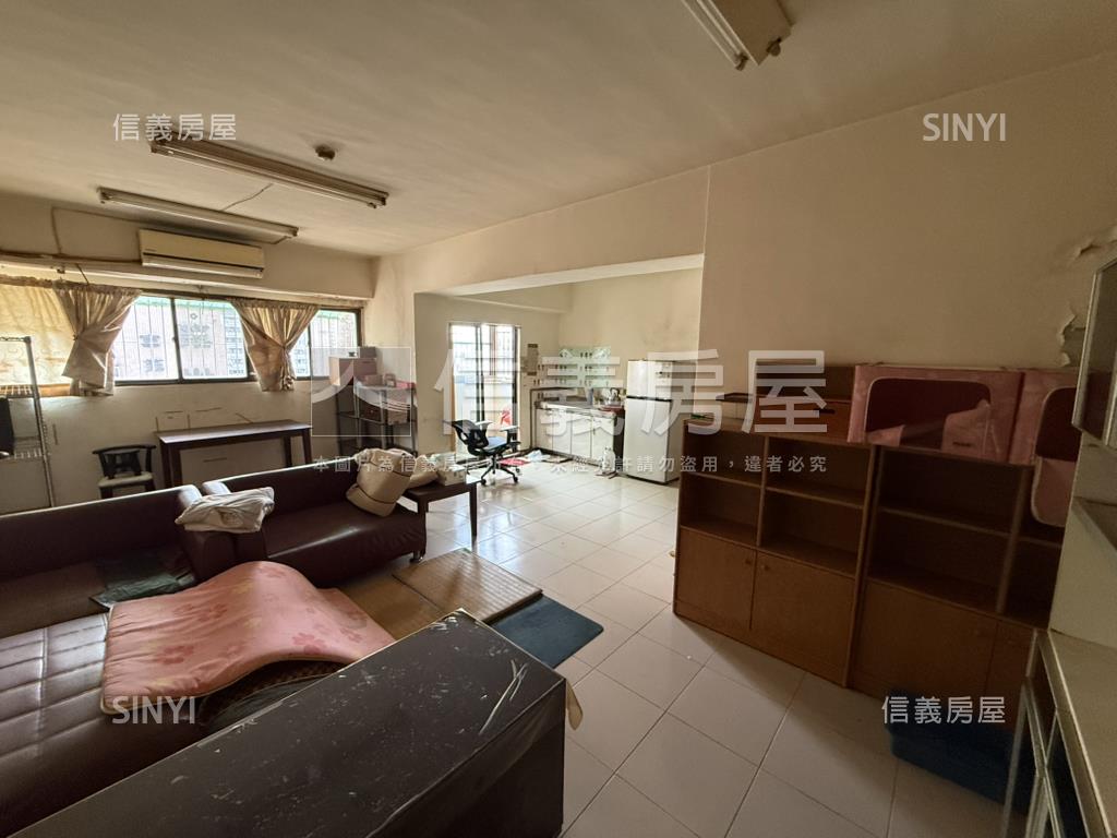 近文化中心高樓成家學區宅房屋室內格局與周邊環境