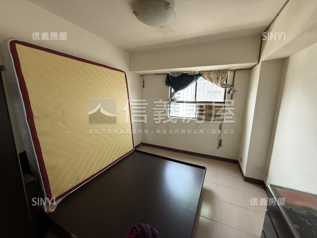 近文化中心高樓成家學區宅房屋室內格局與周邊環境