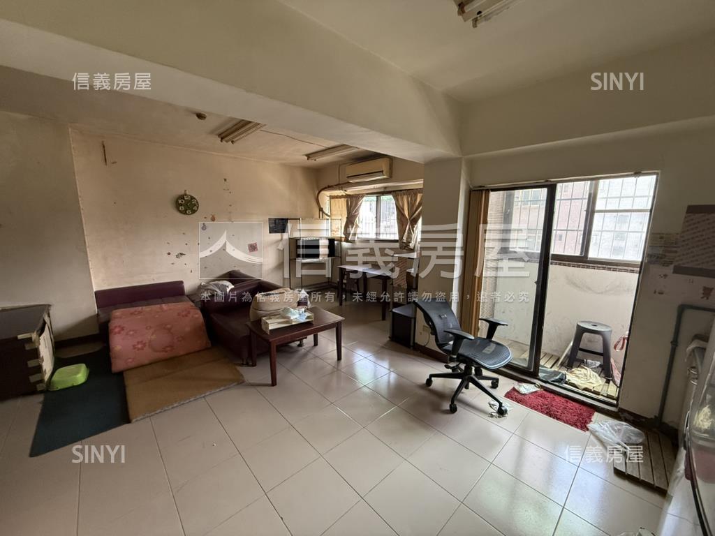 近文化中心高樓成家學區宅房屋室內格局與周邊環境