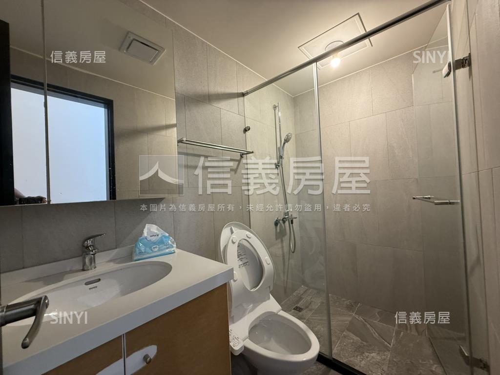 雙橡園３房車位房屋室內格局與周邊環境