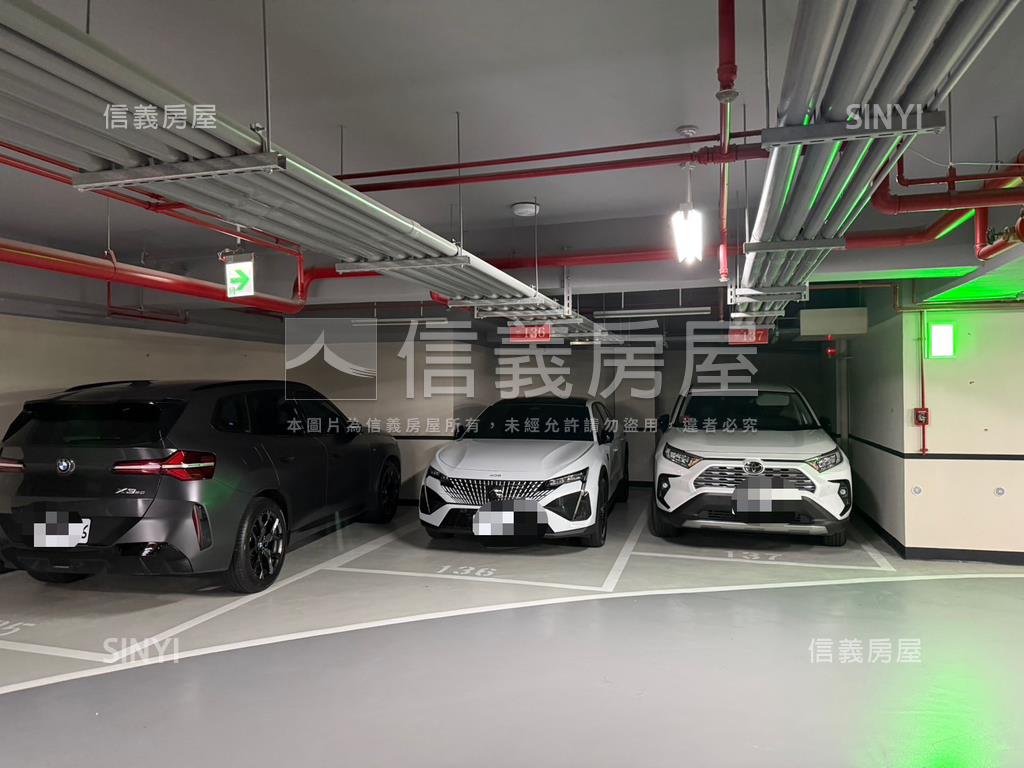 雙橡園３房車位房屋室內格局與周邊環境