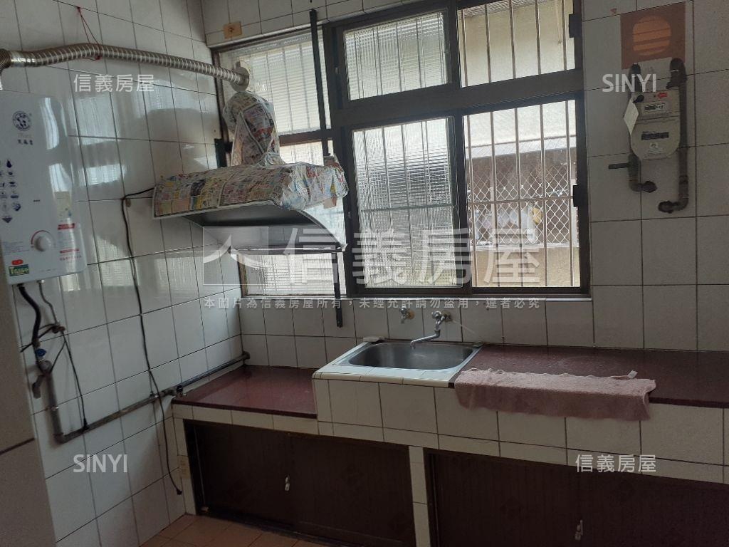 新泰路公寓房屋室內格局與周邊環境