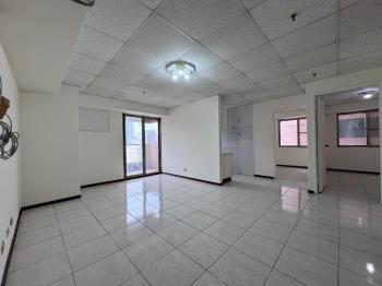 城市經典美麗視野２房車位