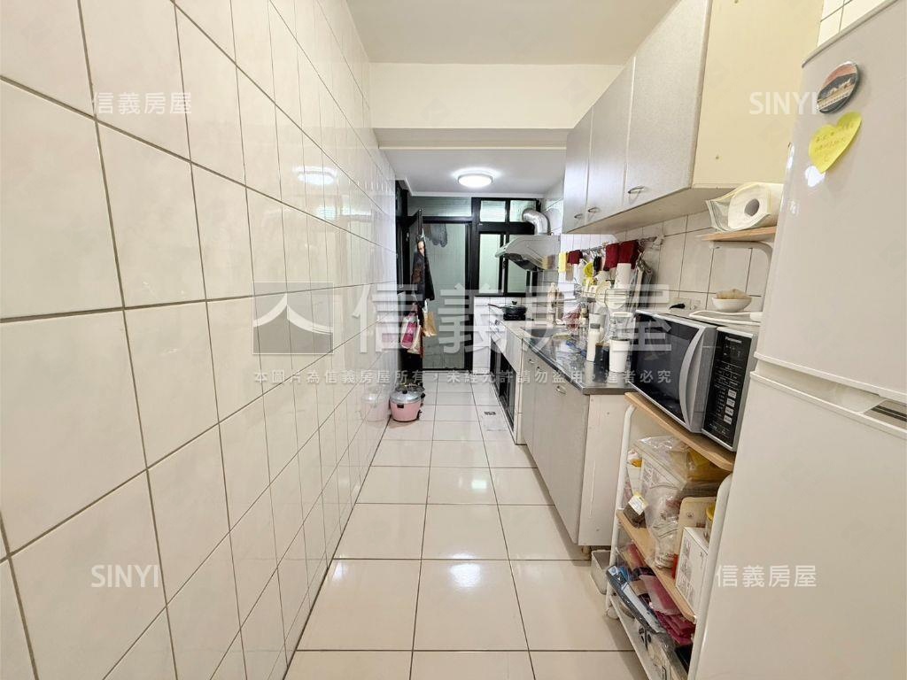 學府路２樓公寓房屋室內格局與周邊環境