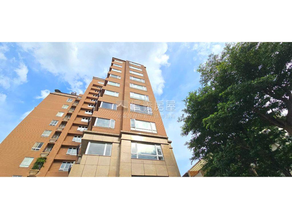 忠誠路鋼骨花園名宅房屋室內格局與周邊環境
