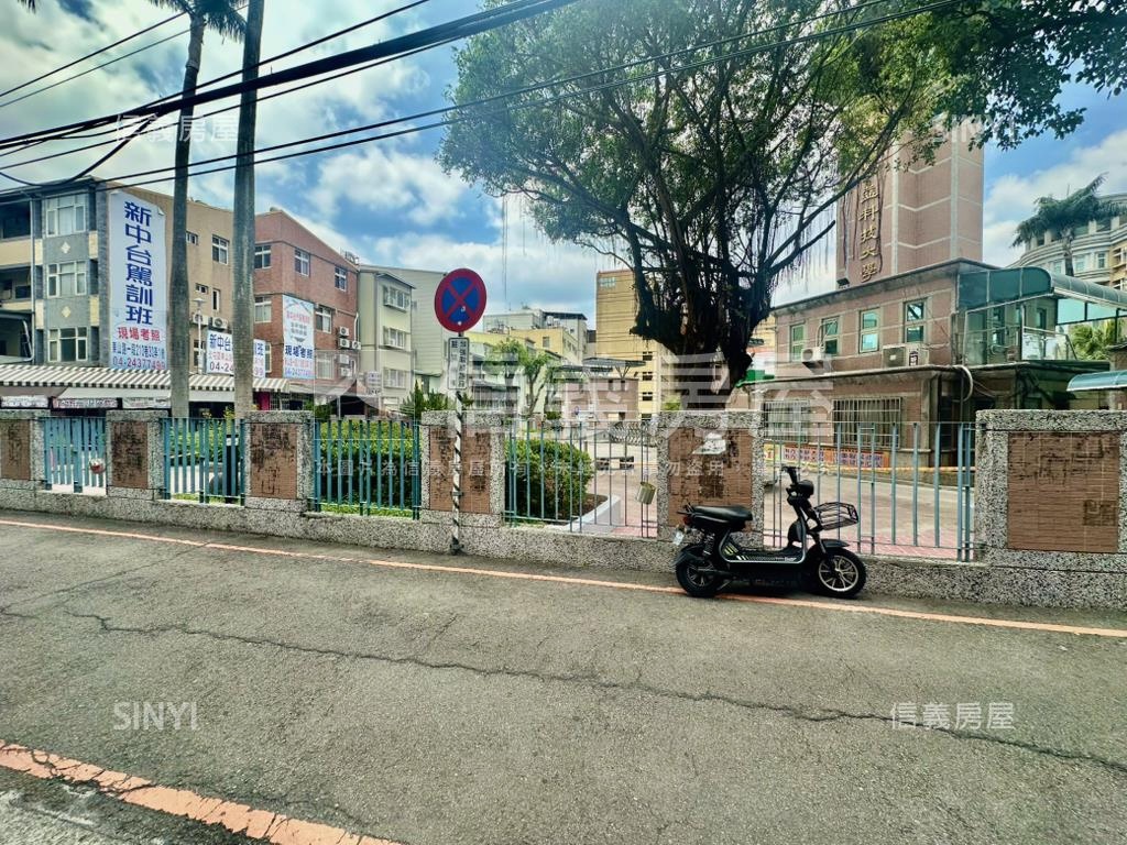 勤益旁太子建設收租透店房屋室內格局與周邊環境