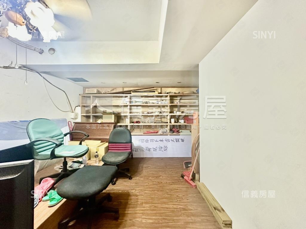 勤益旁太子建設收租透店房屋室內格局與周邊環境