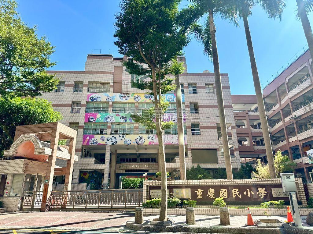 獨家磐郡·質感美三房車位房屋室內格局與周邊環境