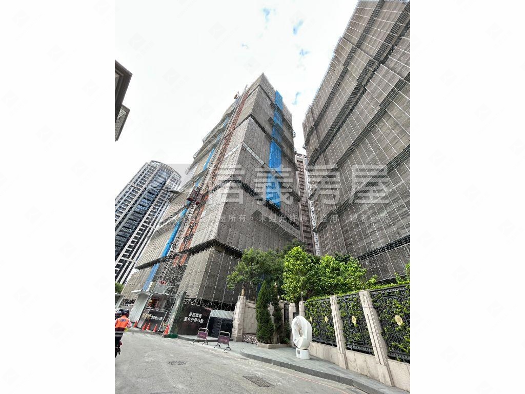 七期市政新鋭Ａ７邊間３房房屋室內格局與周邊環境