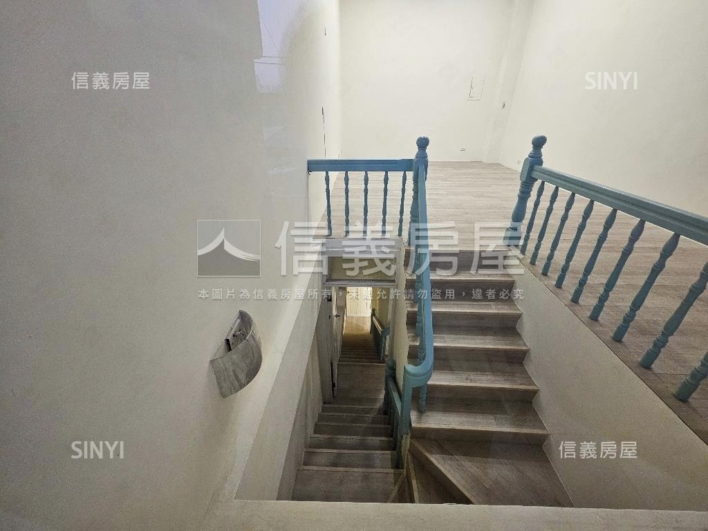 挑高精華地段好規劃金店房屋室內格局與周邊環境