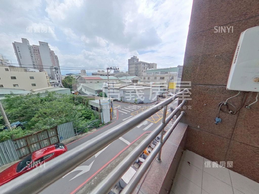 挑高精華地段好規劃金店房屋室內格局與周邊環境