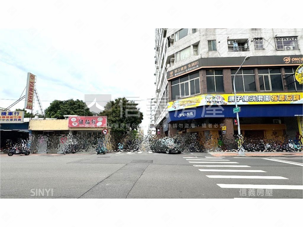 挑高精華地段好規劃金店房屋室內格局與周邊環境